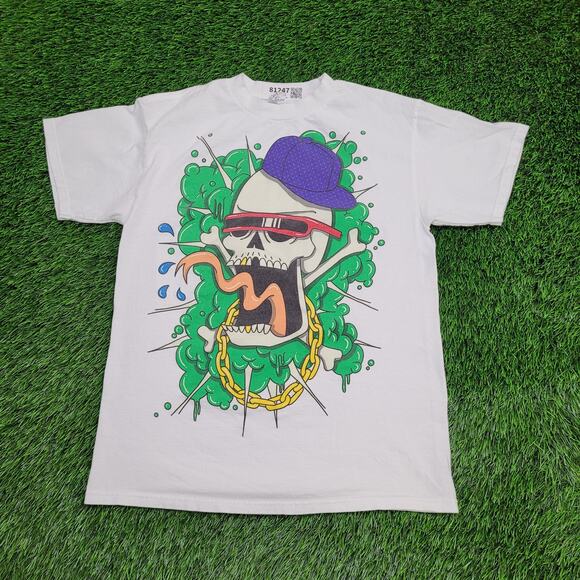 Vintage Skull Shirt Medium 19x26 White - Picture 1 of 13